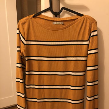 Gestreifter Pullover