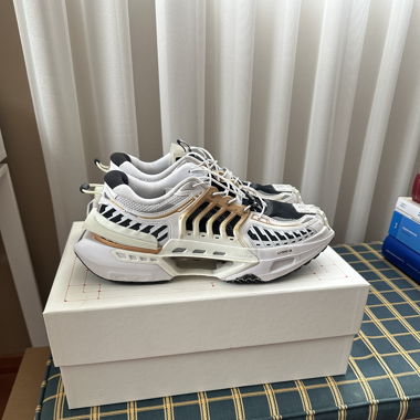Li-Ning