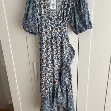 Pretty blue and white floral wrap dress