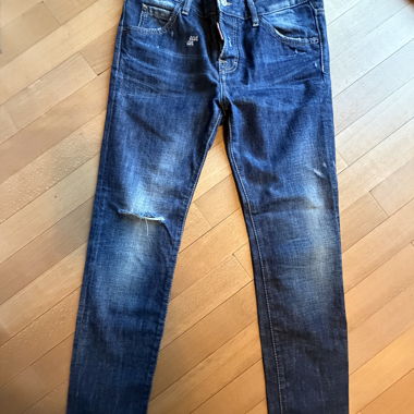 Very cool Dsquared2 jeans for style-conscious ladies