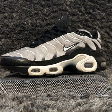 Nike Air Max Plus 1