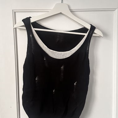 Ripped Stricktop Schwarz