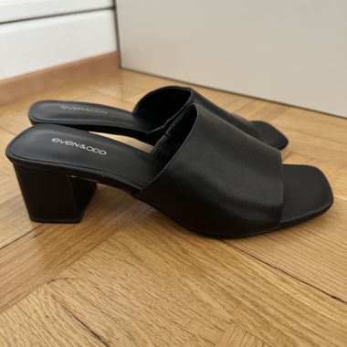 Schwarze Mules von Even&Odd