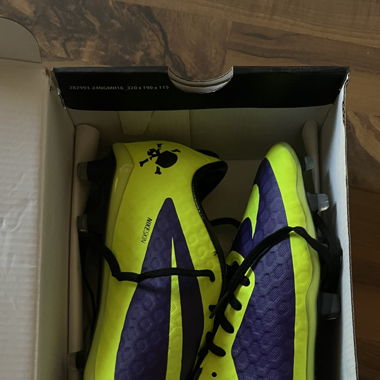 Nike Hypervenom elite