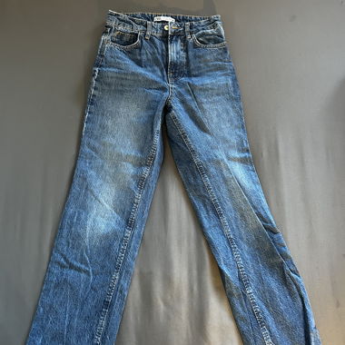 Zara blue jeans