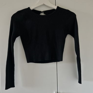 Black Cropped Long-Sleeve Top, Backless