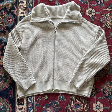 Pull beige à fermeture éclair