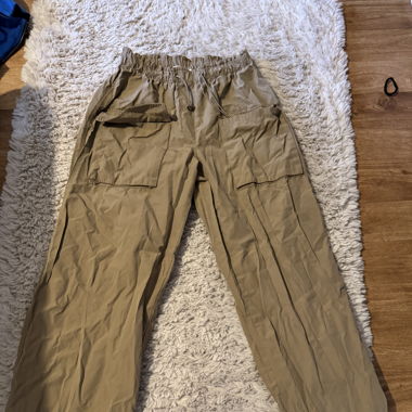 Parachute-Pants in Braun