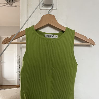 Haut côtelé vert 
