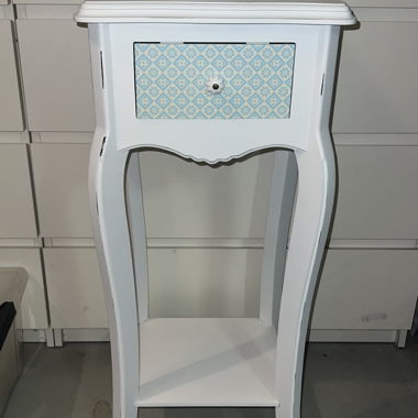 Tavolino con cassetto