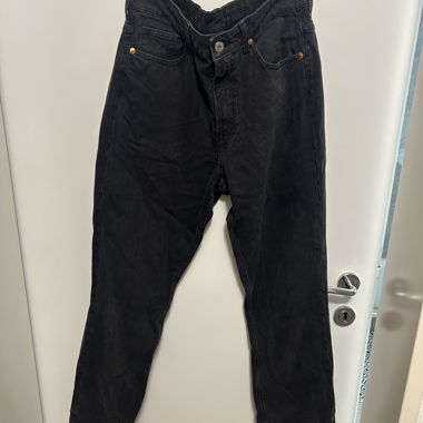 Schwarze Mom Jeans, High Waist, Straight Fit