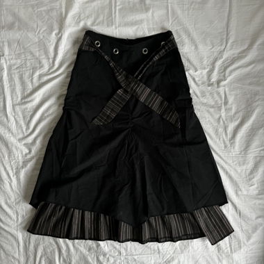 “Dracula princess” midi skirt