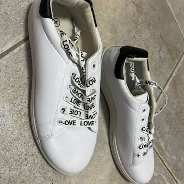 Baskets blanches, taille 38
