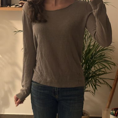 Susses braunes Sweatshirt