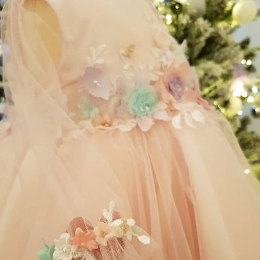 robe à fleurs 3D (- 6m) 