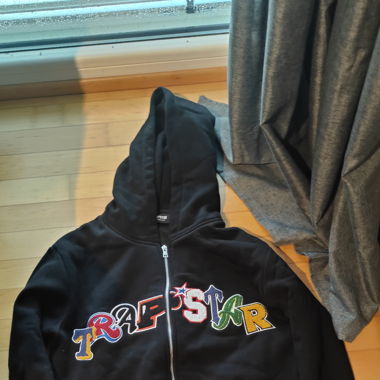 Trapstar schwarz Sweatshirt Größe L (kleine Größe