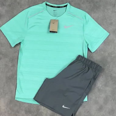 Ensemble sport Nike
