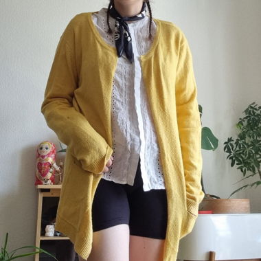 Yellow oversized cardigan with pockets