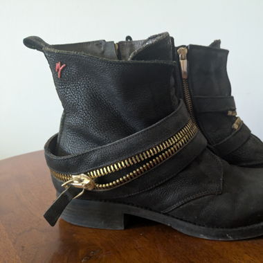 Manila Grace Boots made in Italy