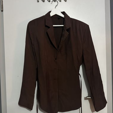 Brown long-sleeve blazer-style shirt