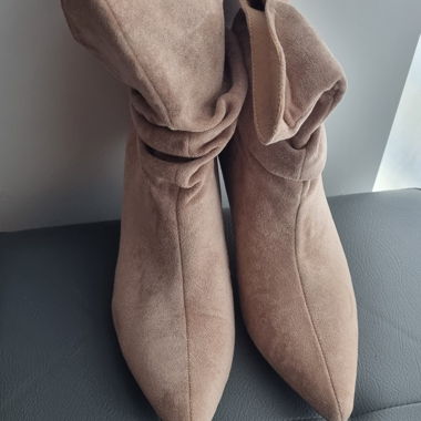 Boots 38