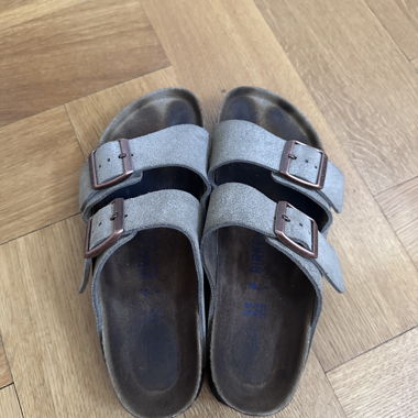 Sandali Birkenstock Arizona in camoscio