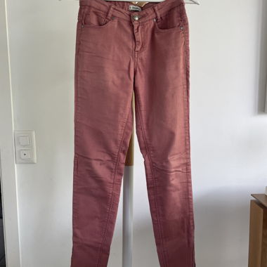 Pantaloni rosa
