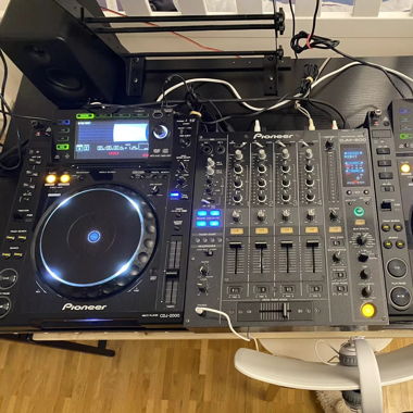 Pioneer CDJ2000 ,Djm 800 Pioneer 