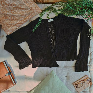 Schwarze Strickjacke