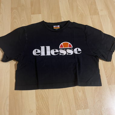Ellesse black T-shirt