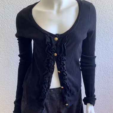 Elegant Cardigan with Gold Buttons