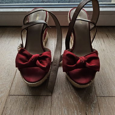 Sandales compensées rouges