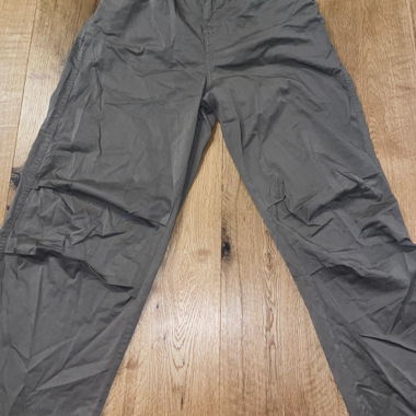 Parachute Hose Kaki
