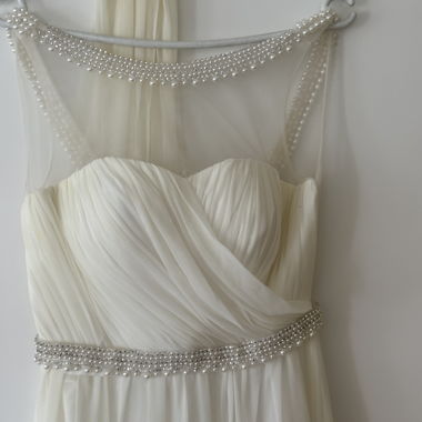 Robe blanche de soirée à perles Gr. 36