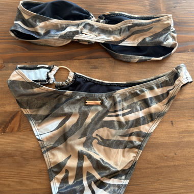 Set bikini con stampa animalier