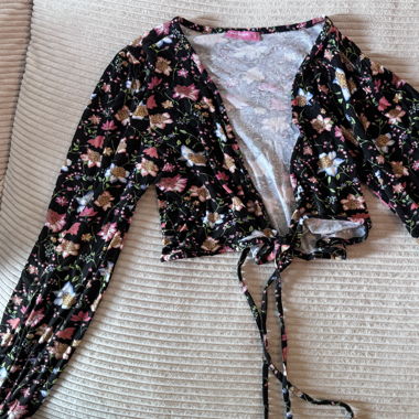Floral multicolor top