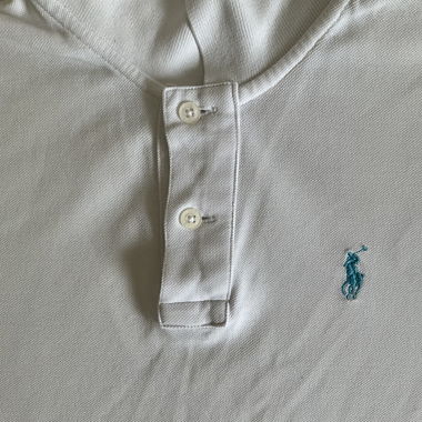 POLO - Shirt (weiss mit blauem Zeichen)