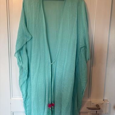 Kaftan/ robe de plage turquoise avec pompons 