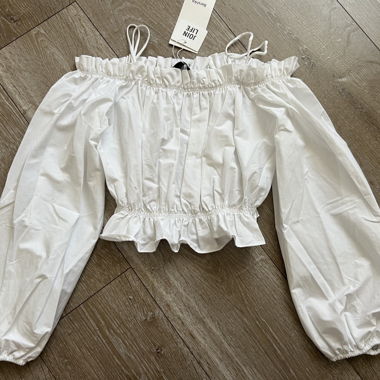 White Long-Sleeve Top