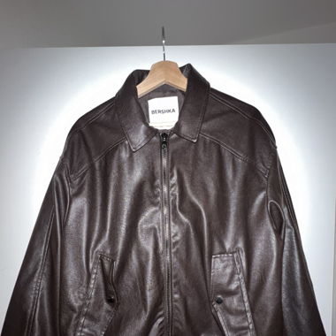 Lederjacke Dunkelbraun Bershka