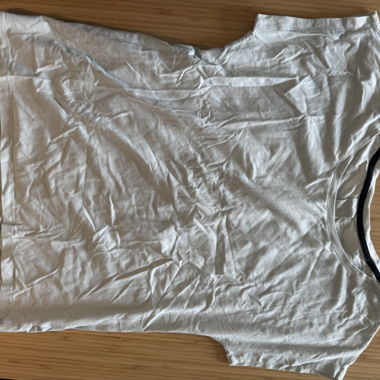 On running sleeveless top