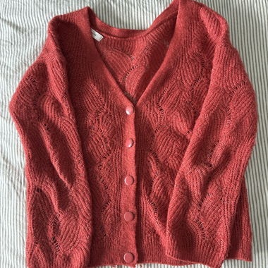 Gilet à manches longues rouge “granny”