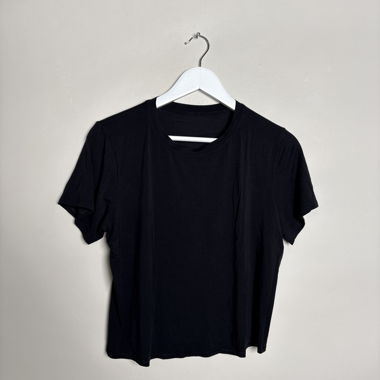 Black Lululemon T-Shirt