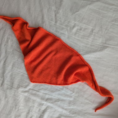 Bandana lavorato a maglia arancione