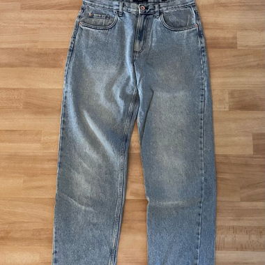 Hellblaue Jeans