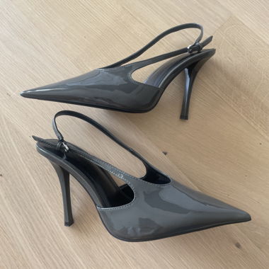 Escarpins slingback vernis ZARA