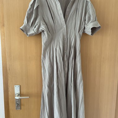 Robe chemise grise boutonnée