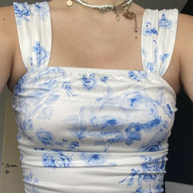 Haut à  fleur 
