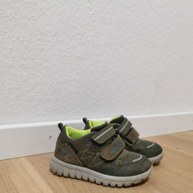 Turnschuh Superfit Goretex Gr. 22