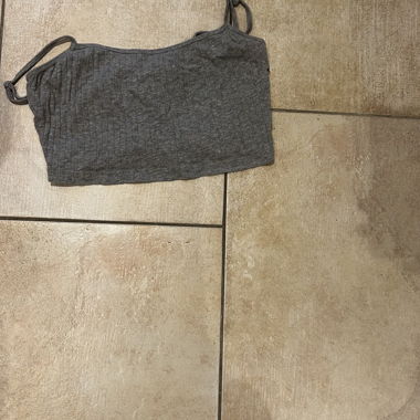 Grey ribbed crop top #croptop